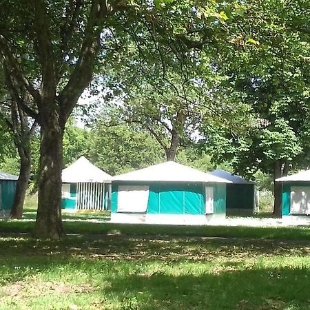 Camping Les Ombrages De L'Adour Hotel Aire-sur-lʼAdour Eksteriør billede